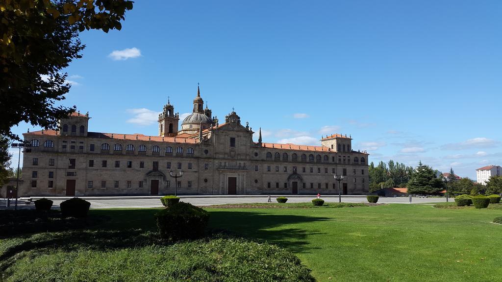 Hostal Medievo Monforte De Lemos Exteriör bild